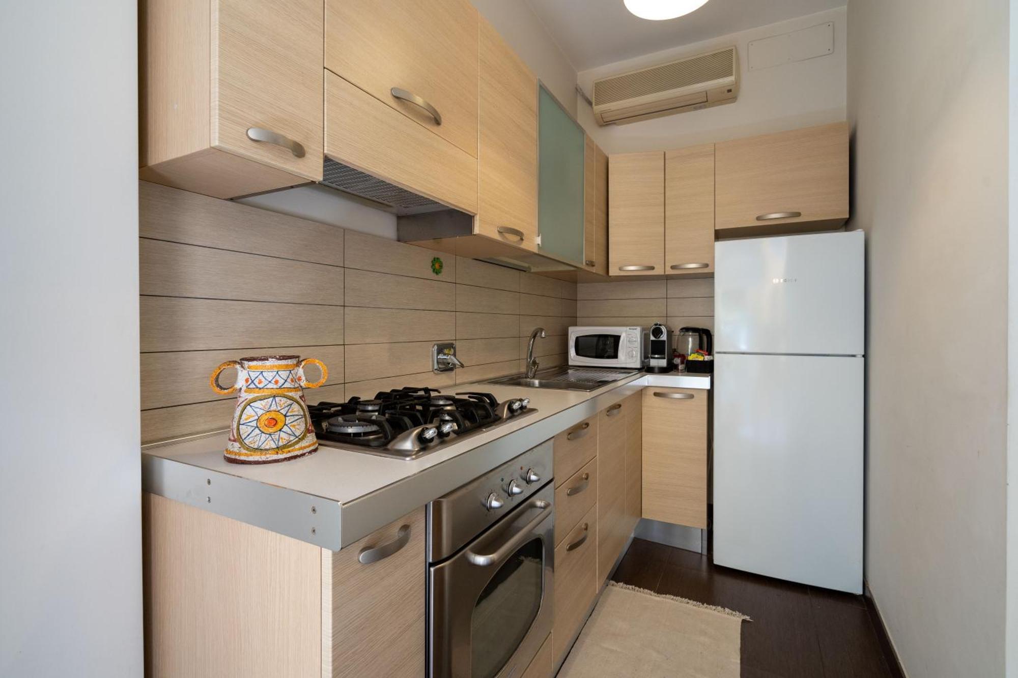 -15Min Dal Colosseo- Aria Condizionata & Netflix Gratis Apartman Róma Kültér fotó